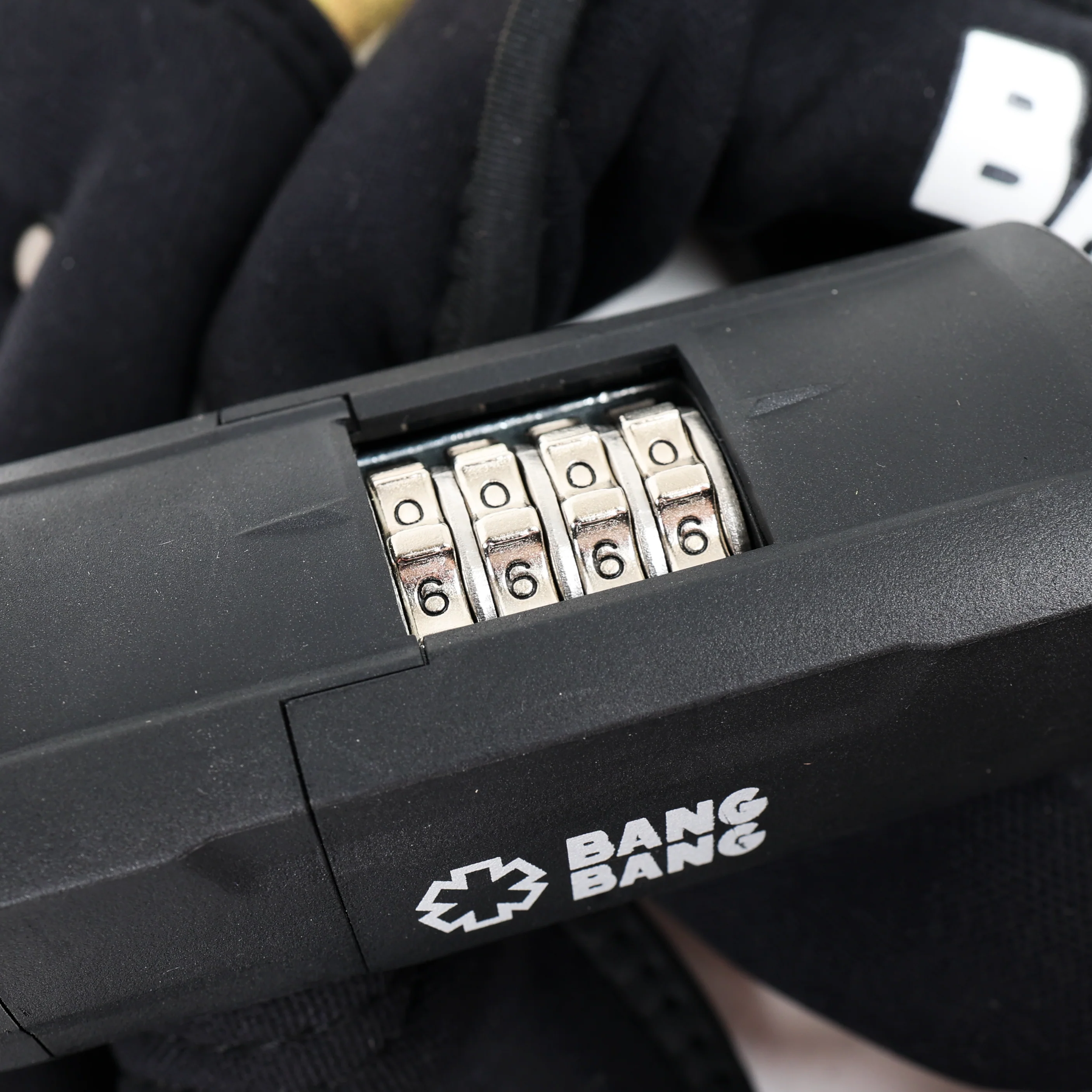 BANG BANG Heavy Duty Chain Lock 1.1M - Image 4