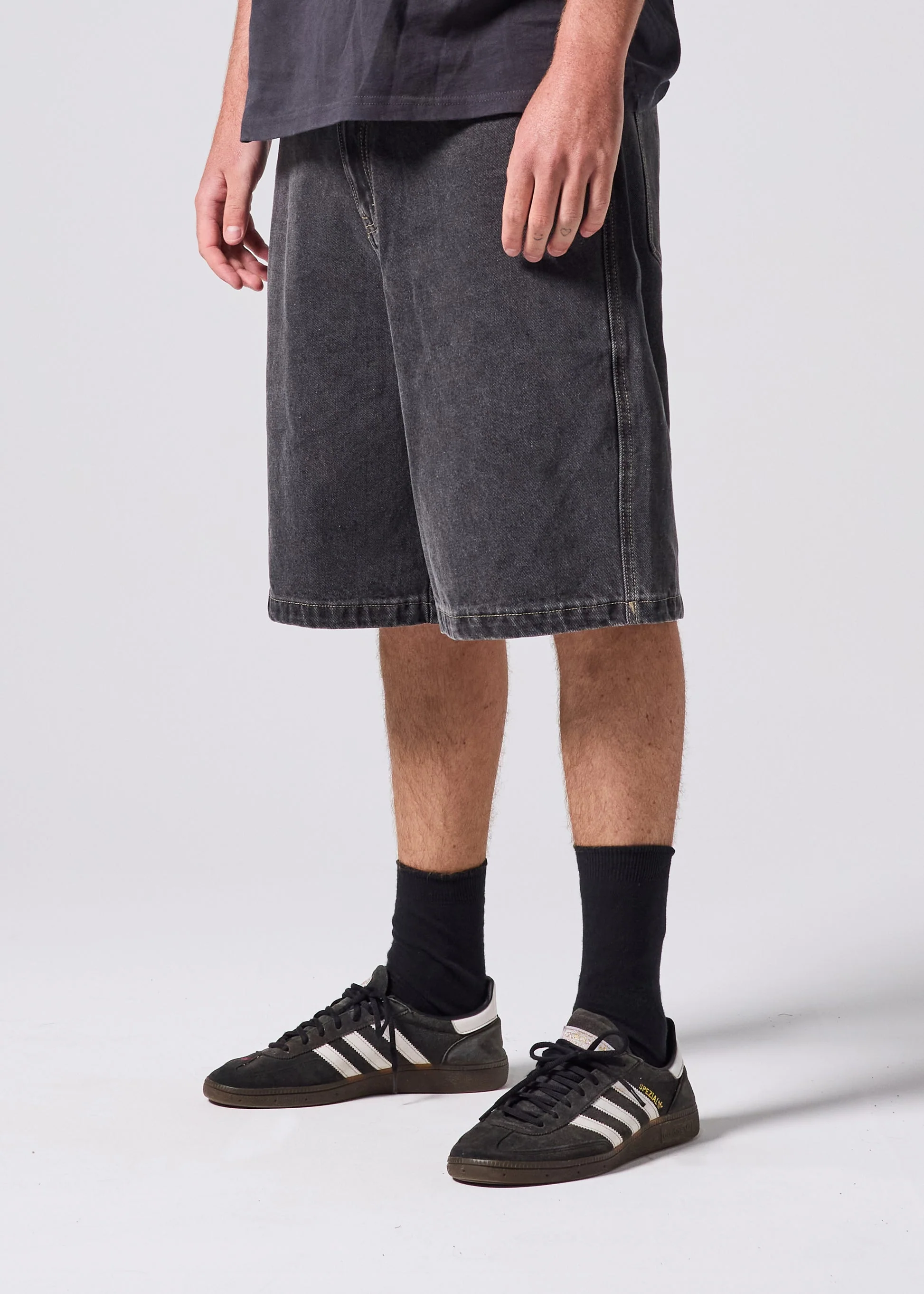 VV Class Denim Short - Worn Black - Image 7