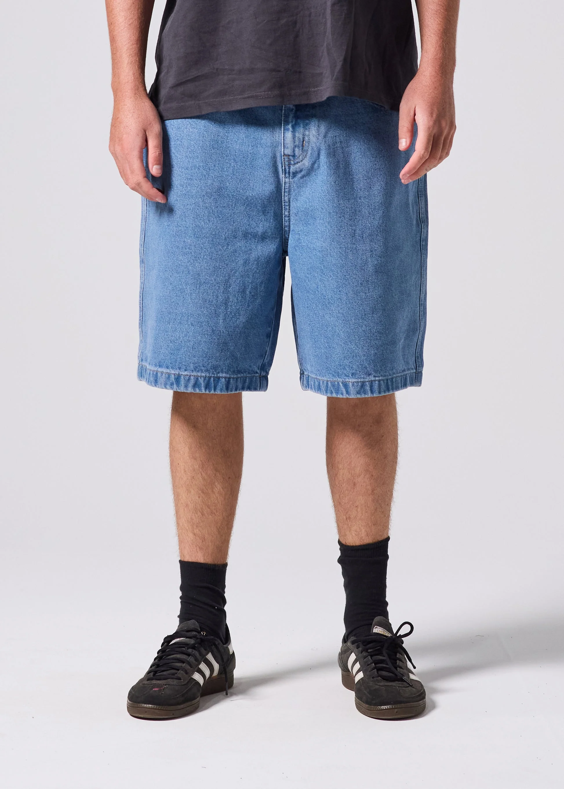 VV Class Denim Short - Worn Blue