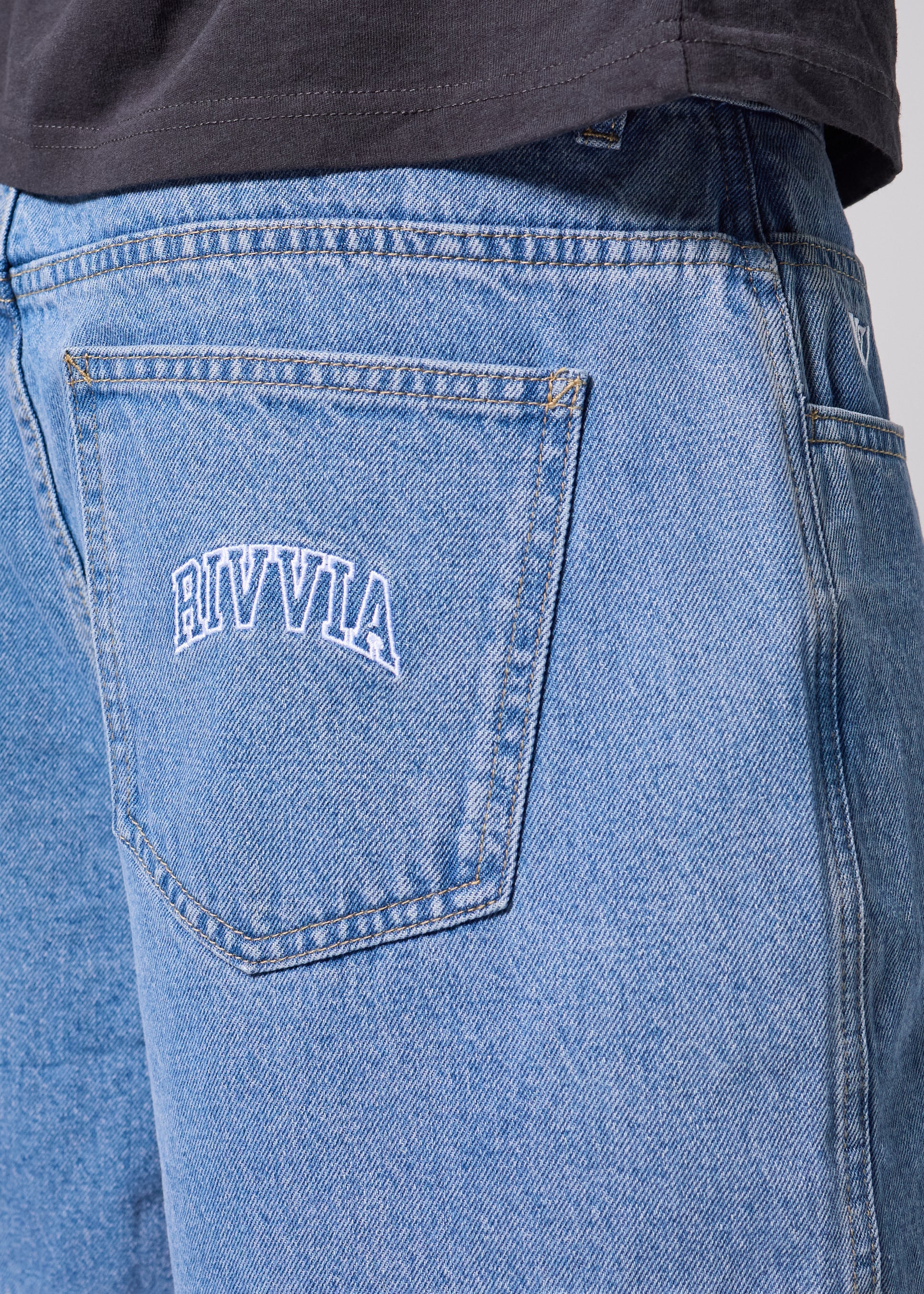 VV Class Denim Short - Worn Blue - Image 7